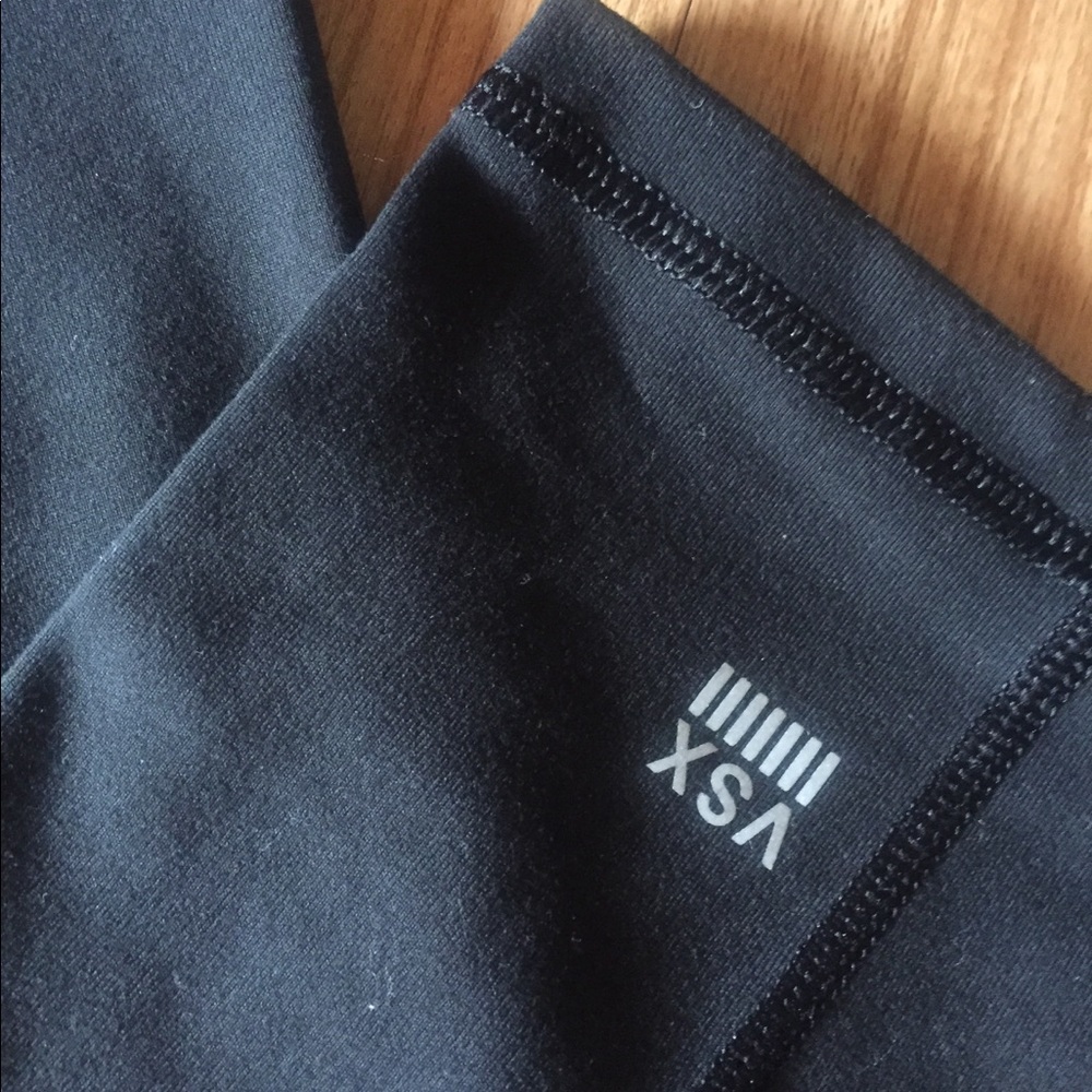 Victoria’s Secret Yoga Capris size S - Picture 5 of 5
